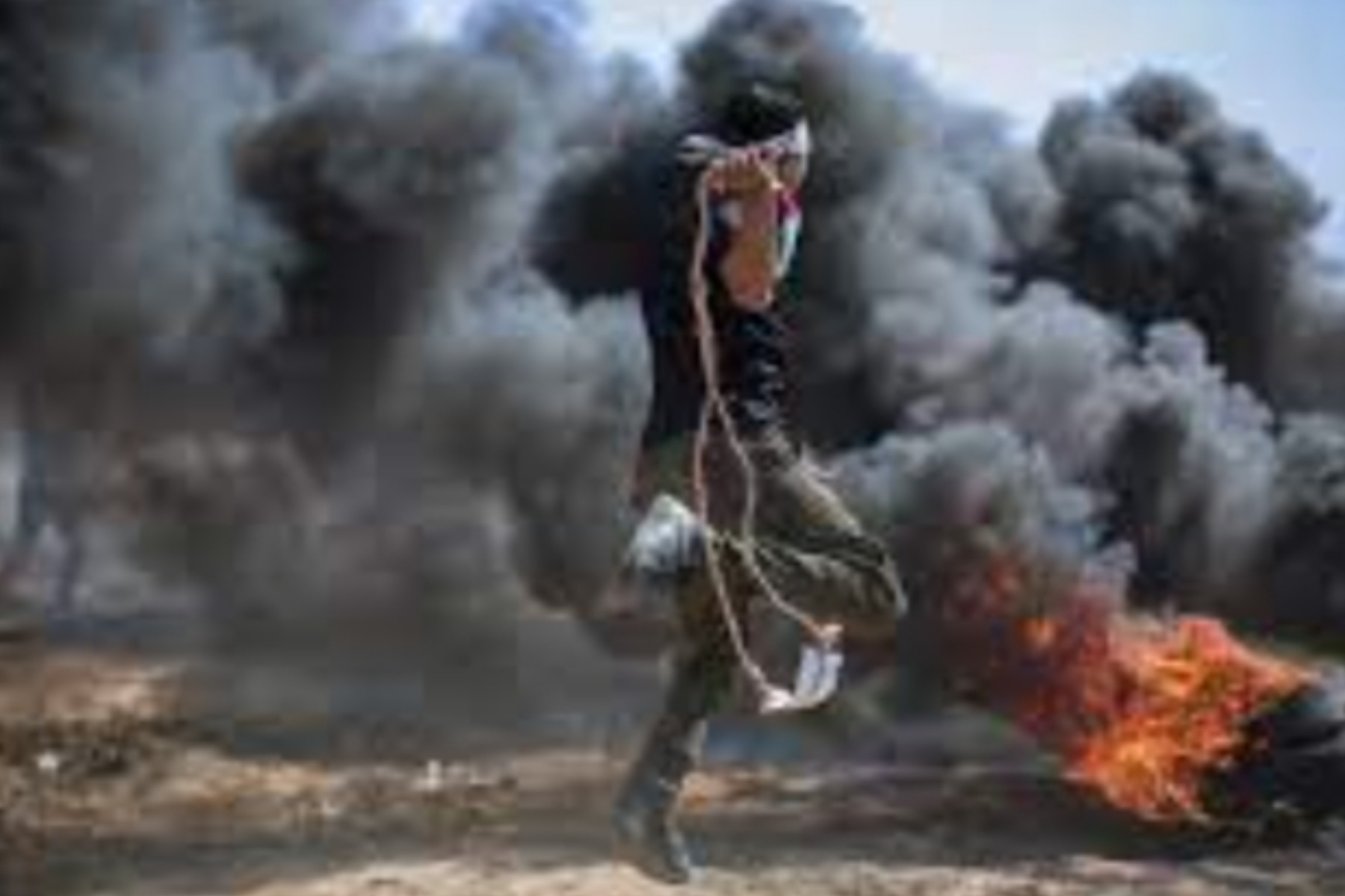 Gencatan Senjata "Palsu"? Tiga Kapal Kargo Diserang di Selat Hormuz