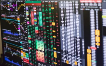 Geopolitik Memanas, Indeks Harga Saham Gabungan Terseret Fluktuasi