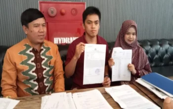 Investasi Bodong Berkedok Bisnis Hijab di Sukabumi: Miliaran Rupiah Raib, Laporan Polisi Jalan di Tempat? 4 Investasi Bodong Berkedok Bisnis Hijab di Sukabumi: Miliaran Rupiah Raib, Laporan Polisi Jalan di Tempat?