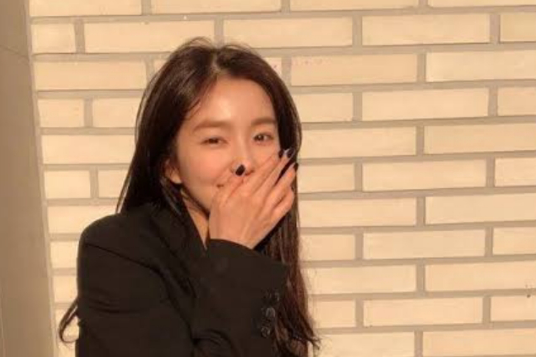 Irene Mempesona dalam Video Spesial "Love Can Make A Way"