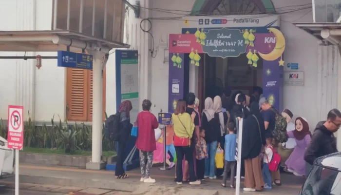 Kereta Api Ciremai Anjlok di Bandung Barat, 500 Penumpang Selamat