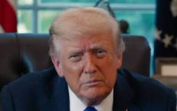 Ketegangan Meningkat! Trump Klaim Dominasi Udara Setelah Penyelamatan di Iran