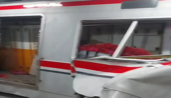 Korban Tewas Tabrakan Kereta Api di Bekasi Naik Drastis