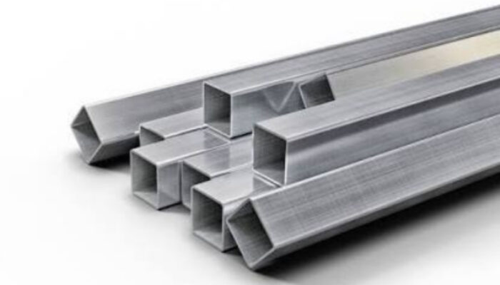 Krisis Baja Global: Dua Pabrik Terbesar Iran Lumpuh Akibat Serangan Udara