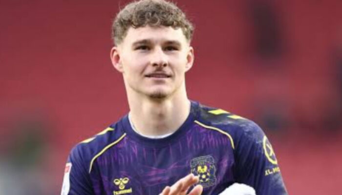 Manchester United Incar Carl Rushworth: Revolusi Kiper di Old Trafford?