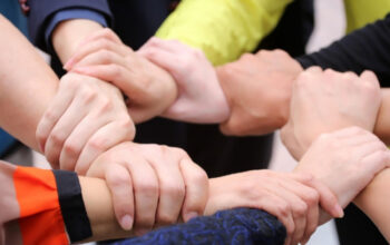 Membangun Kepercayaan: Mata Uang Paling Berharga dalam Relasi