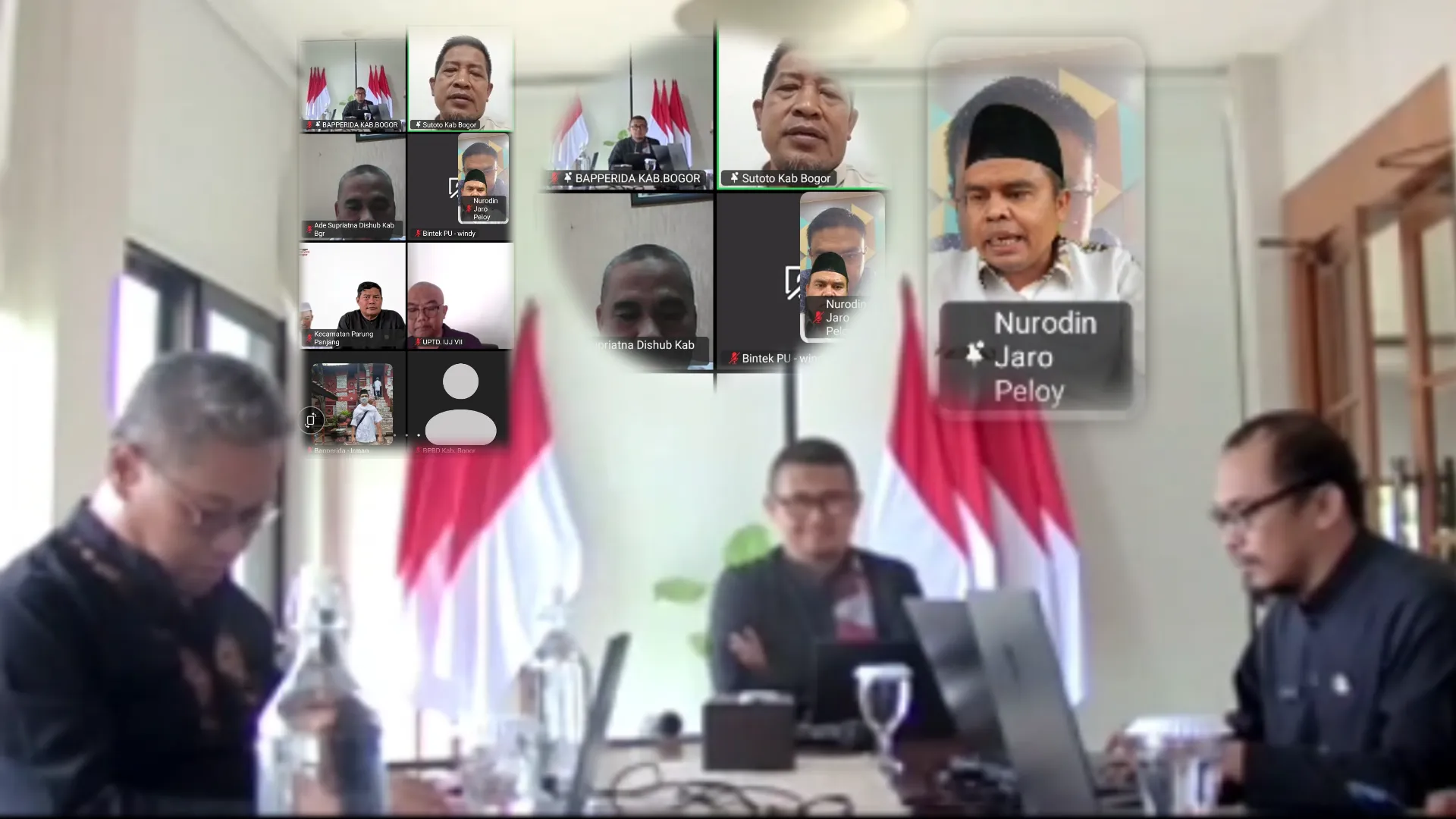 Mendapatkan Keluhan Terkait Jalan Rusak: Komitmen Jaro Peloy Perjuangkan Aspirasi Masyarakat di Wilayah Dapilnya