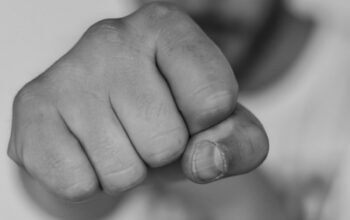 Mengenal Respon Fight or Flight: Sistem Alarm Alami Tubuh Saat Terdesak