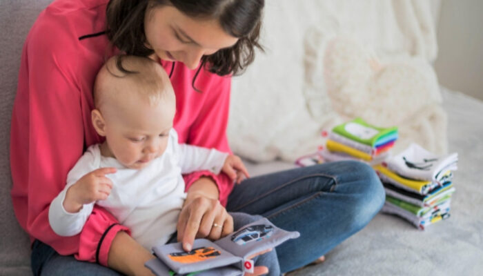 Mengenal Teknik Marmet: Rahasia Memerah ASI Tanpa Alat