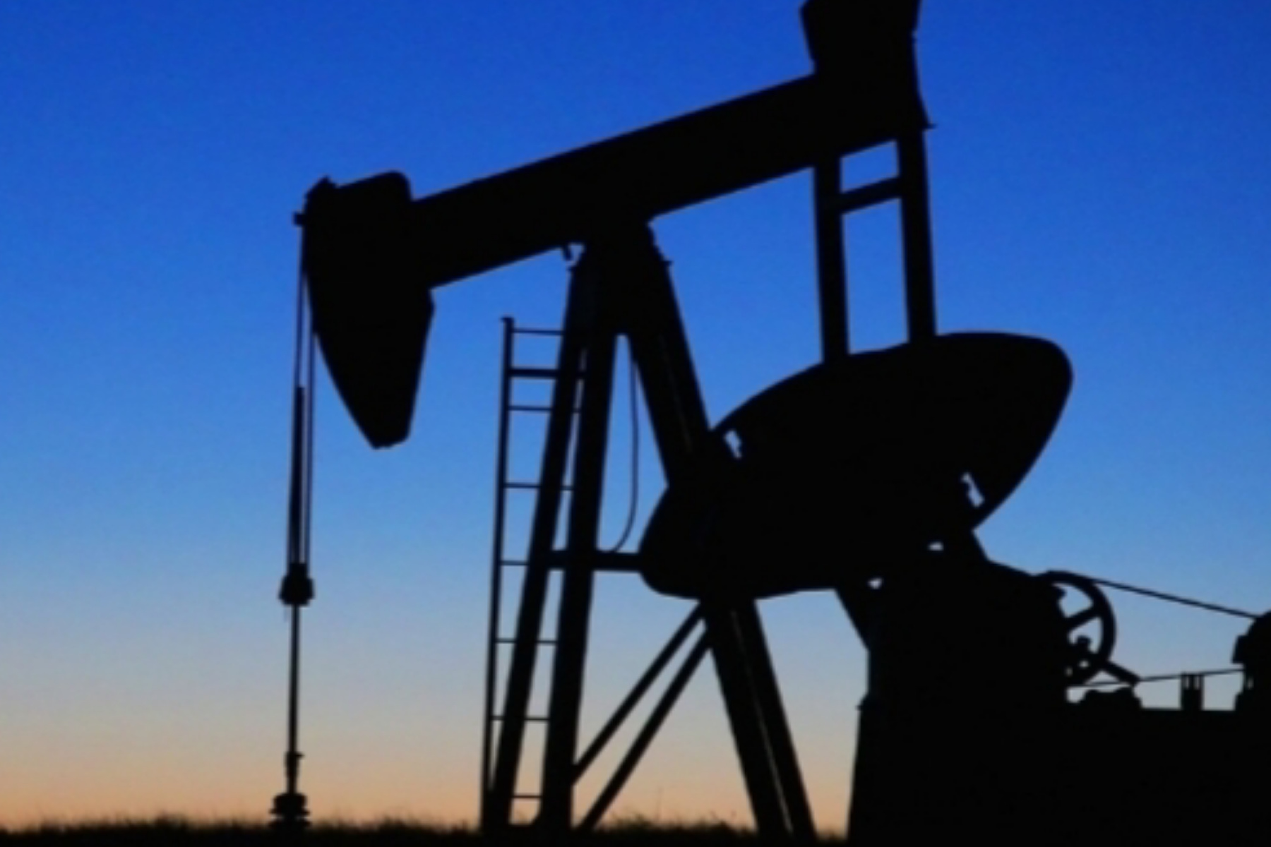 Minyak Dunia Meroket: Dampak Blokade Trump Terhadap Iran dan China