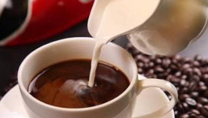 Nikmat Namun Berisiko: Bahaya Tersembunyi di Balik Tren Kopi Susu Gula Aren