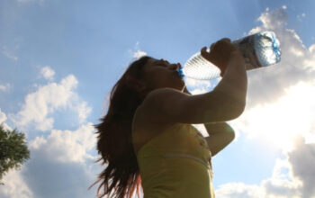 Optimalisasi Tubuh: Jadwal Minum Air Putih yang Baik