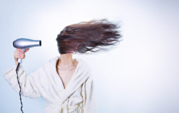 Pakai Hair Tonic Setiap Hari? Simak Aturan Mainnya Agar Rambut Sehat