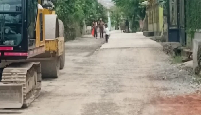 Pelaksana Proyek Pengecoran Jalan Malangnengah, Sukatani, Purwakarta Terancam Pemutusan Kontrak Kerja ?