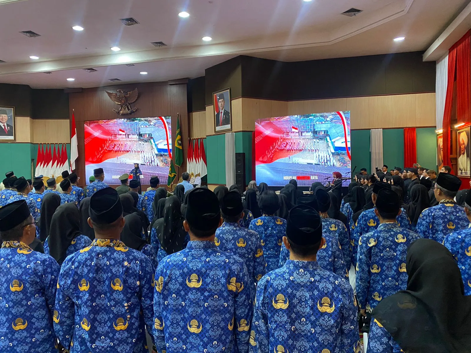 Pemkab Bogor Lantik 410 Pegawai Berdasarkan Integritas: Termasuk Formasi STTD dan Kepala Sekolah 1 Pemkab Bogor Lantik 410 Pegawai Berdasarkan Integritas: Termasuk Formasi STTD dan Kepala Sekolah