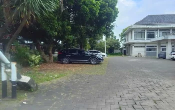 Penuh Sampah dan Misteri Mobil Mewah, Ini Nasib Gedung Lama DPRD KBB