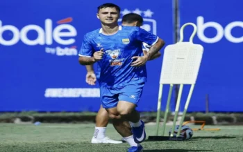 Prediksi Persib vs Semen Padang: Laga Panas di Haji Agus Salim 3 Prediksi Persib vs Semen Padang: Laga Panas di Haji Agus Salim