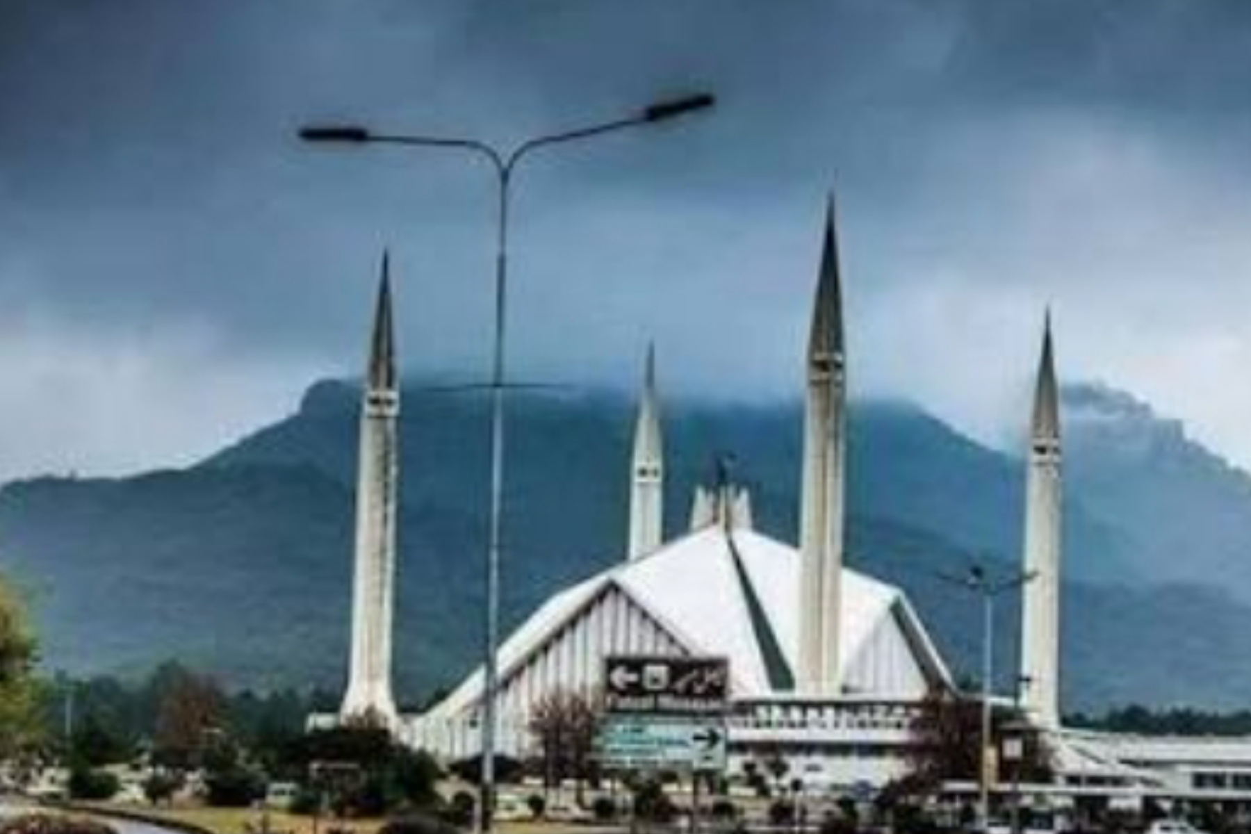 Rahasia di Balik Pertemuan Islamabad: Iran dan AS Mulai "Saling Intip" Peluang Damai?