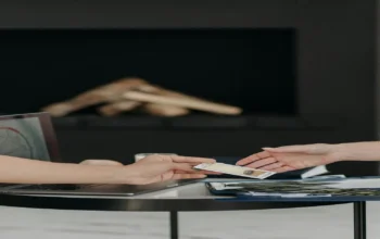 Ramalan Zodiak Hari Ini: Hubungan Diuji, Emosi Menguat!