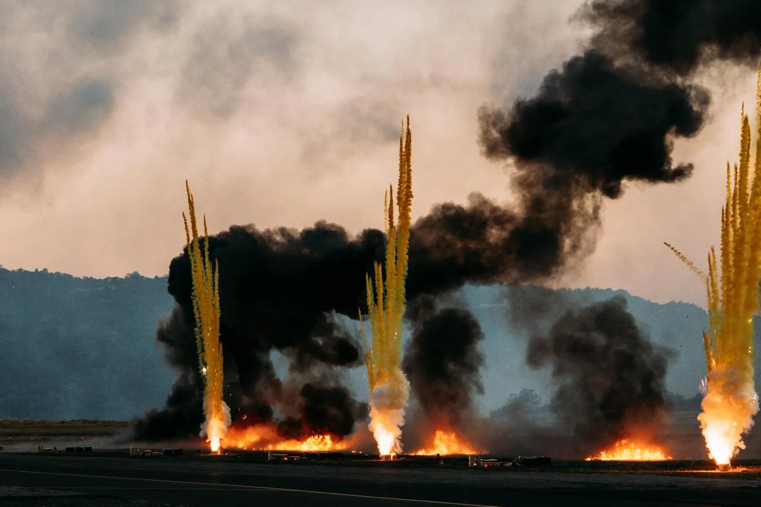 Rudal dan Drone Rusia Hantam Ukraina, 6 Warga Jadi Korban