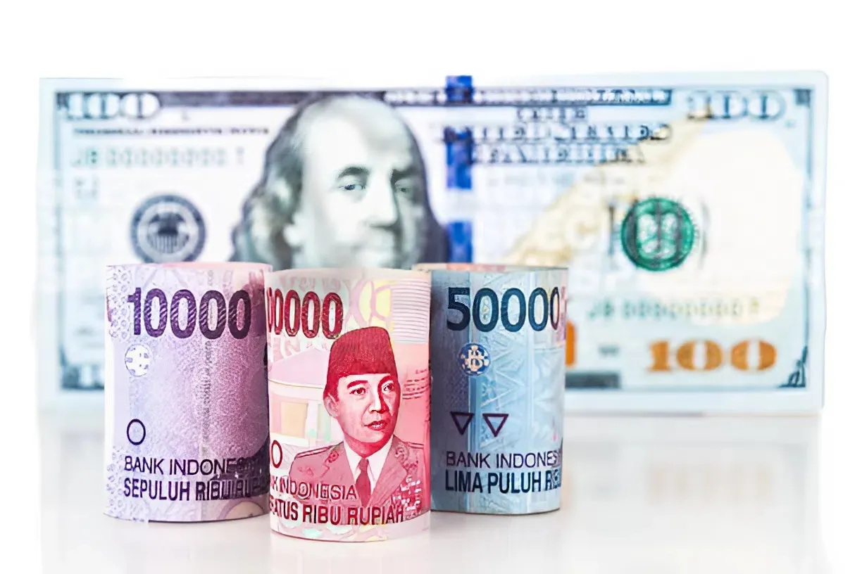 Rupiah Hari Ini Melemah ke Rp17.300 per Dolar AS