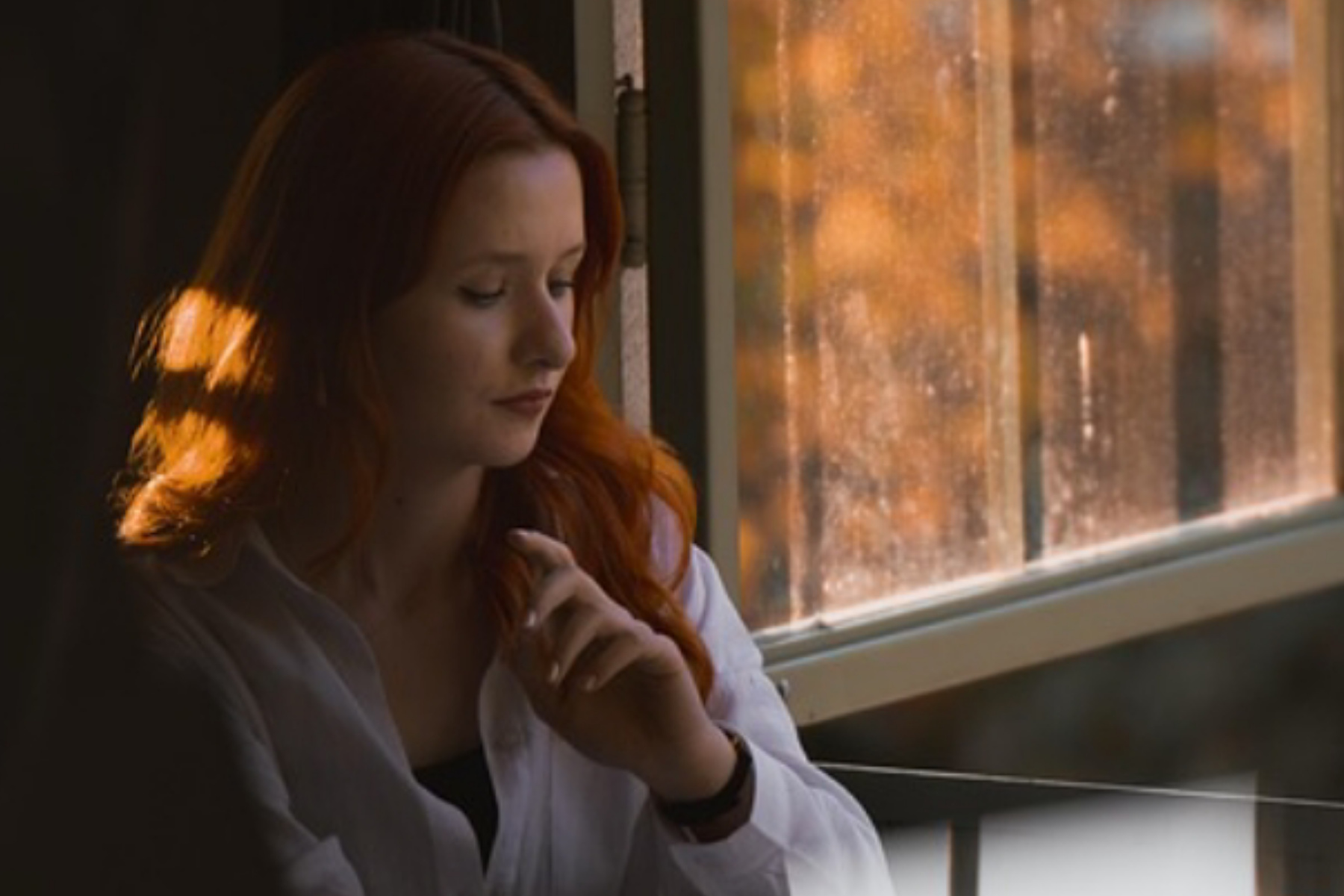 Seni Mawas Diri di Tengah Gempuran Distraksi Era Modern