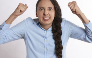 Seni Menguasai Diri: Kekuatan Luar Biasa Kontrol Emosi