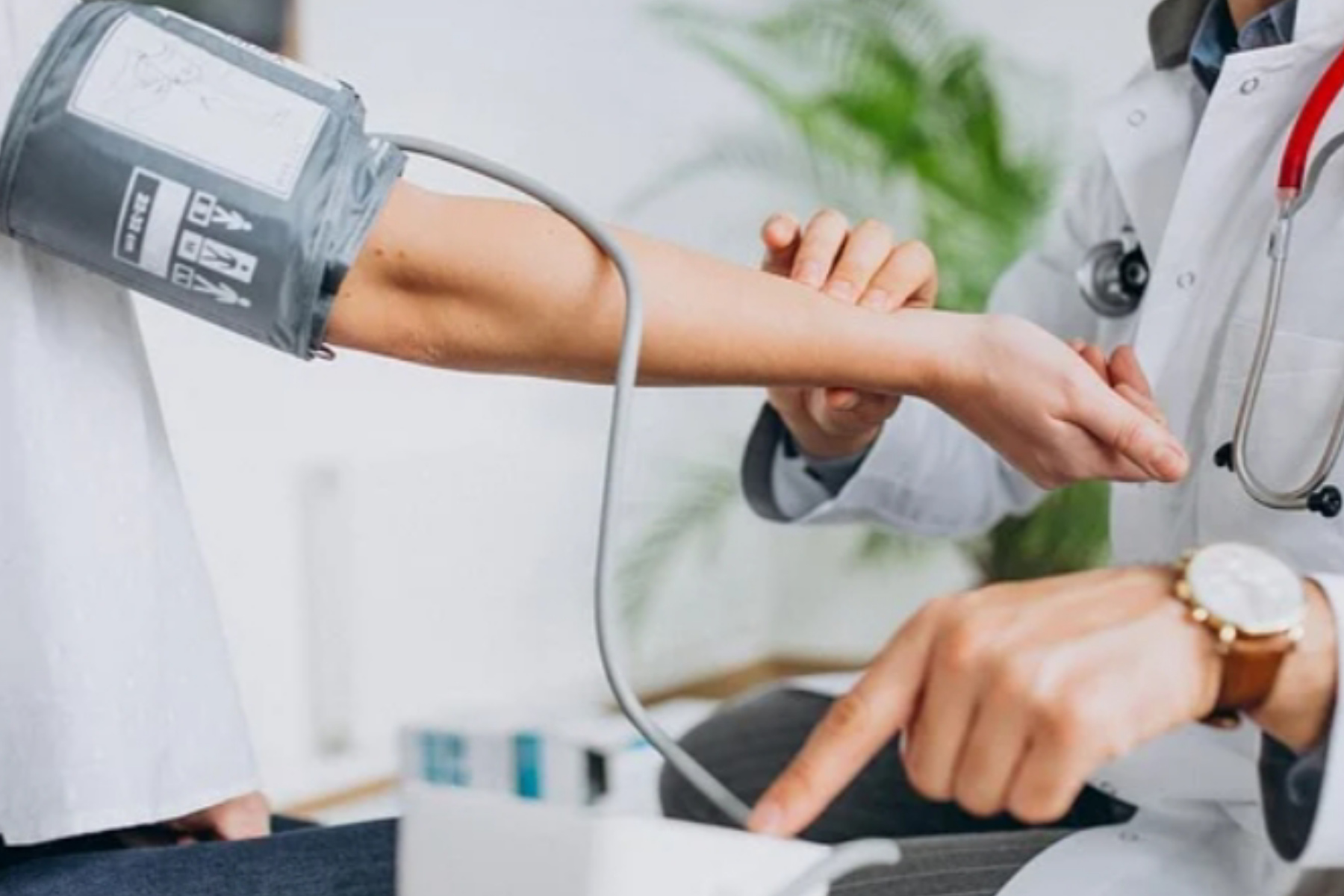 Skrining Kesehatan Rutin: Investasi Murah Sebelum Penyakit Datang! 1 Skrining Kesehatan Rutin: Investasi Murah Sebelum Penyakit Datang!