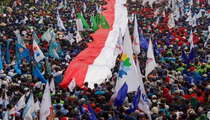 Tanggal 1 Mei Hari Apa? Ini Sejarah dan Maknanya