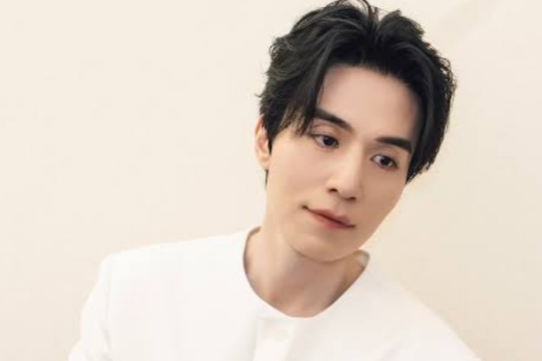 Tangis Haru dan Kenangan Manis: Lee Dong Wook Tutup Tur 'My Sweet Home' 2025-2026