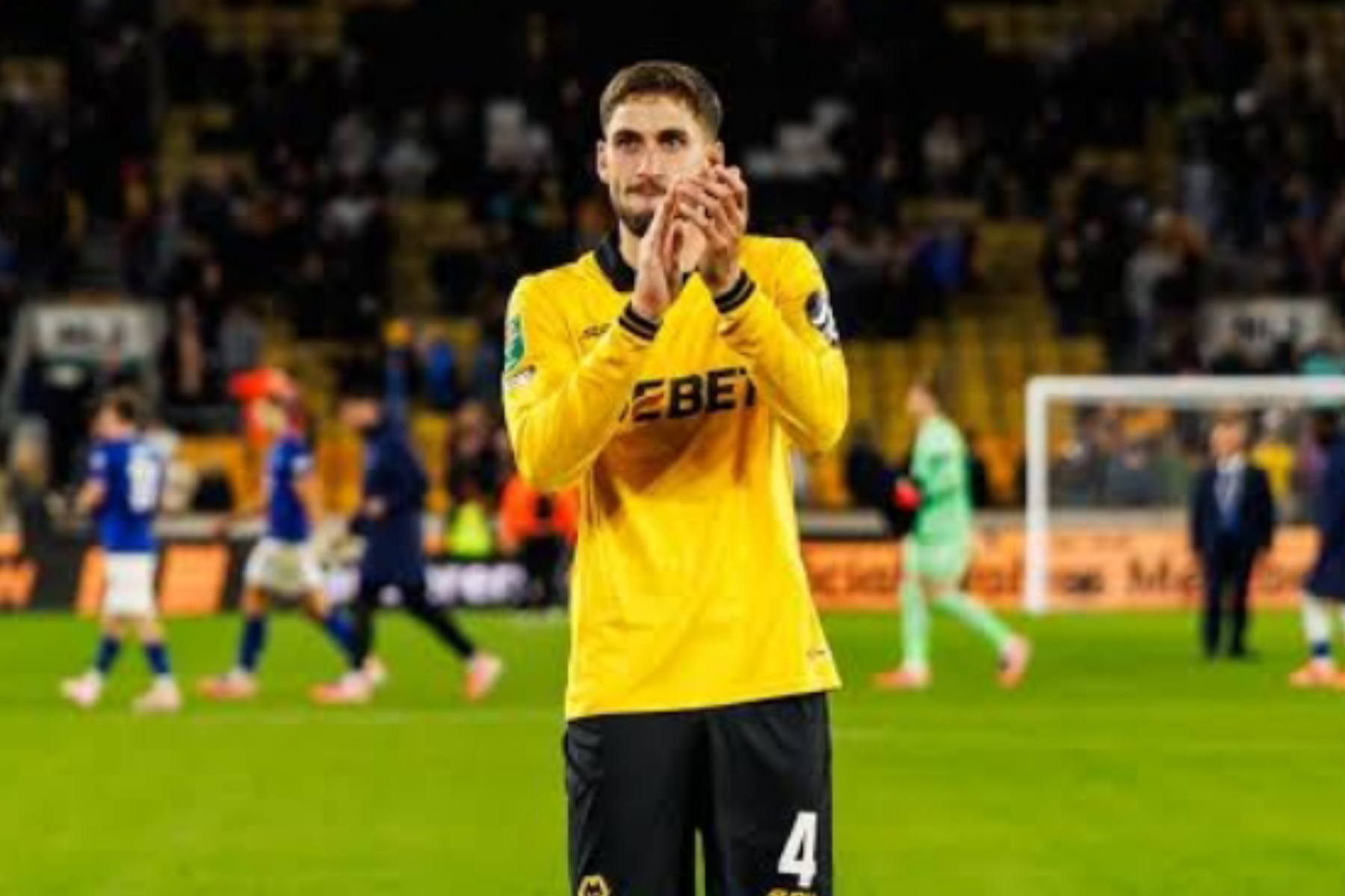 Wolves Patok Harga Santiago Bueno: Leeds United Siap Bersaing?