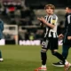 Anthony Gordon: Akankah Berseragam Barcelona?