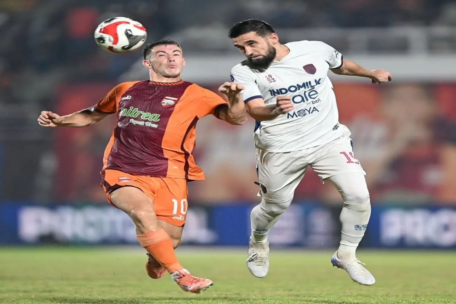 Borneo FC Bantai Persita 2-0, Tempel Persib di Puncak!