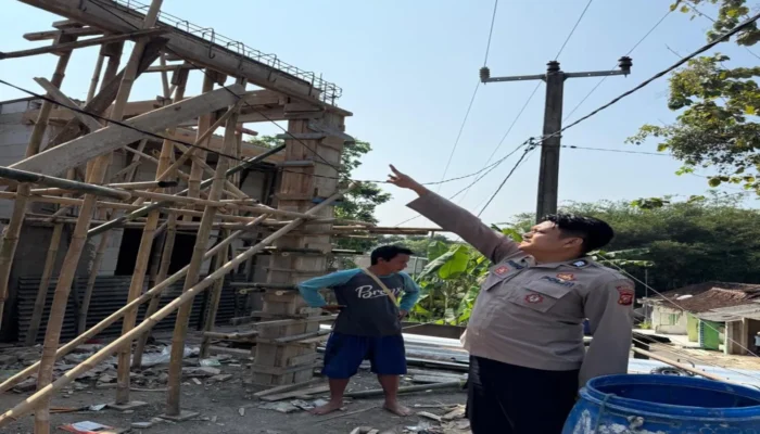 Buruh di Purwakarta Tewas Tersengat Kabel PLN
