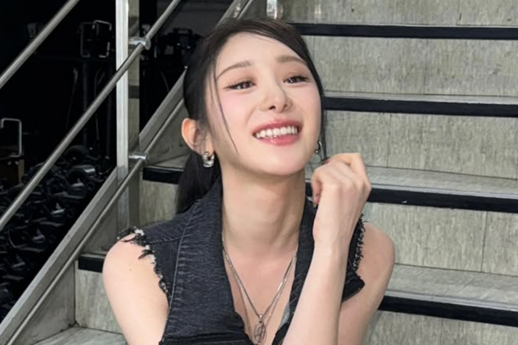 Comeback Emosional Lee Chae Yeon di Panggung M Countdown