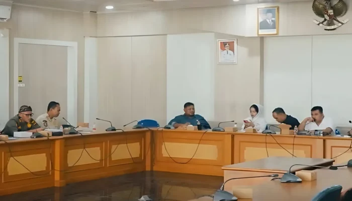 DPRD Kabupaten Sukabumi Digeruduk BAPEKSI, Ada Apa?