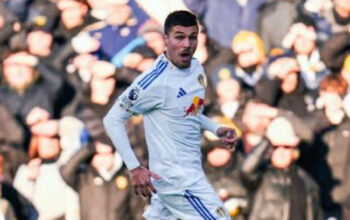 Dilema Joel Piroe: Antara Bertahan atau Pergi dari Leeds
