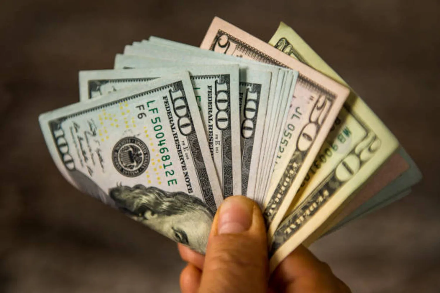 Dolar AS Tekan Rupiah Lagi