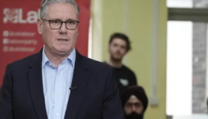 Gempa Politik Inggris: Keir Starmer Terjepit Kekalahan Telak Labour