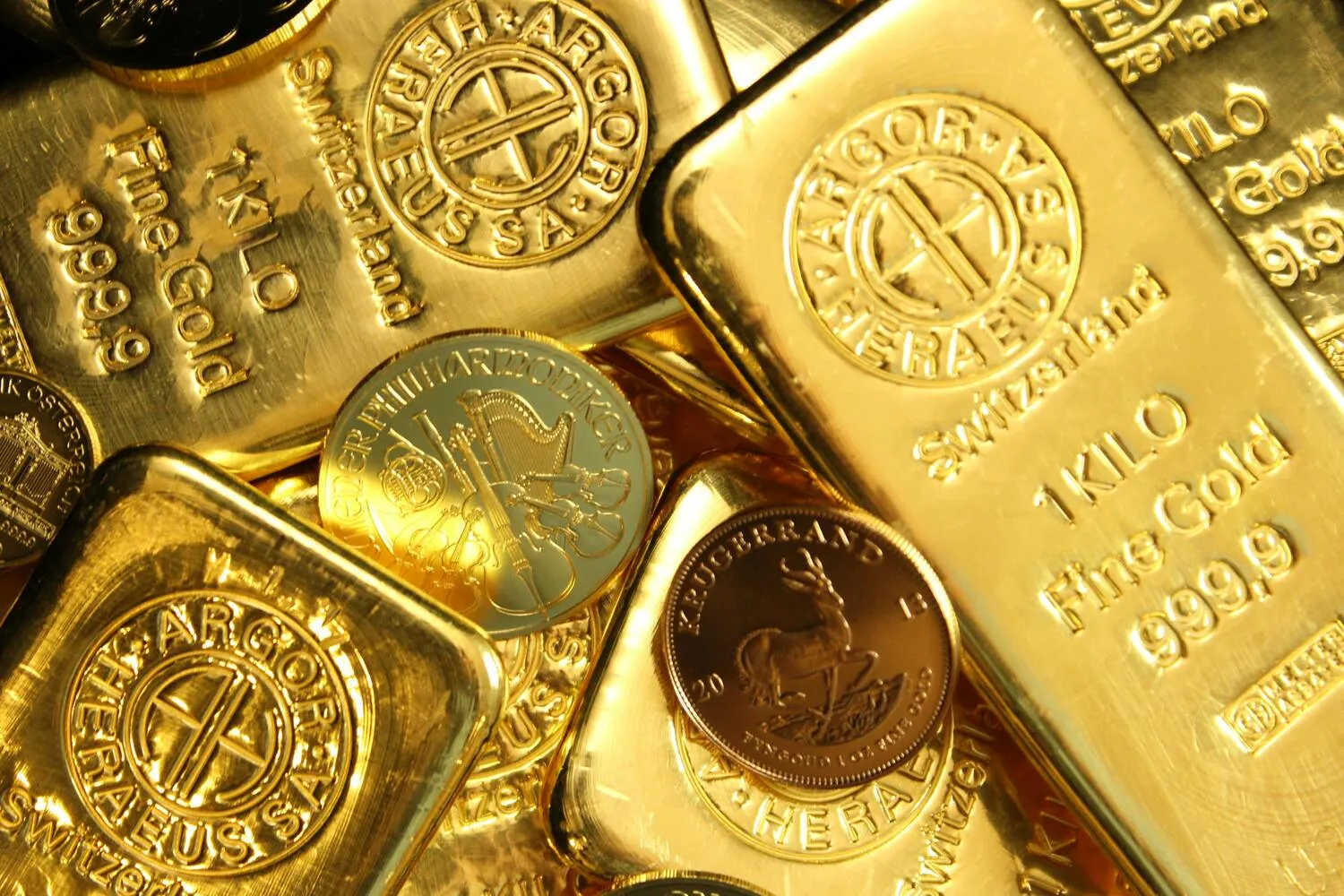 Harga Emas Antam Terbaru, Beli Sekarang?
