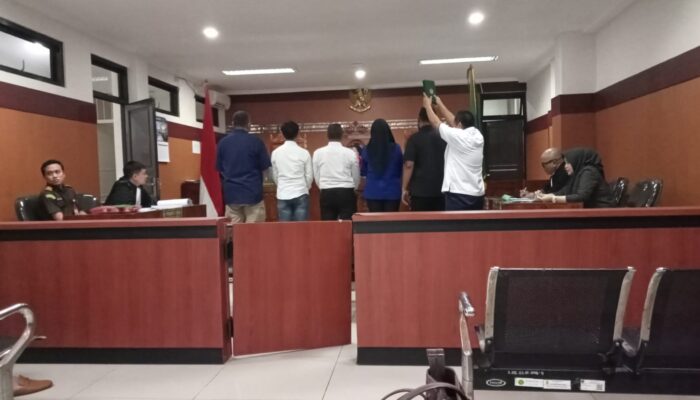 Cek Kosong dan Misteri Modal Rp500 Juta Terbongkar di Sidang Penipuan Food Tray di Sukabumi
