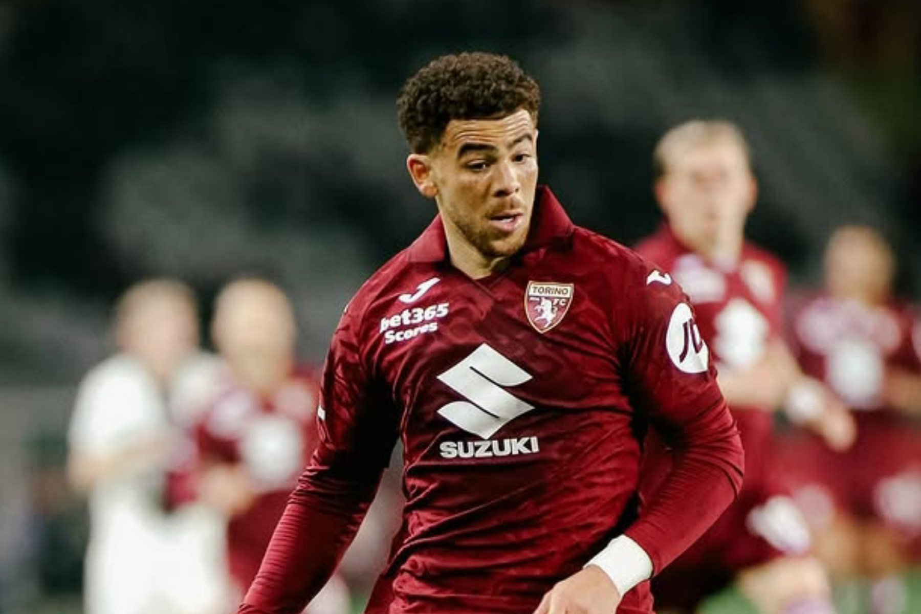 Incar Che Adams, Wolves Siapkan Dana Segar Rp90 Miliar!