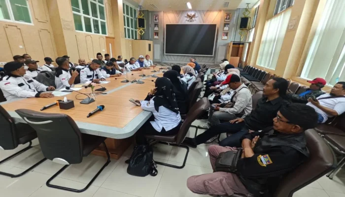 Insentif Mandek, RT/RW Bandung Barat Meradang