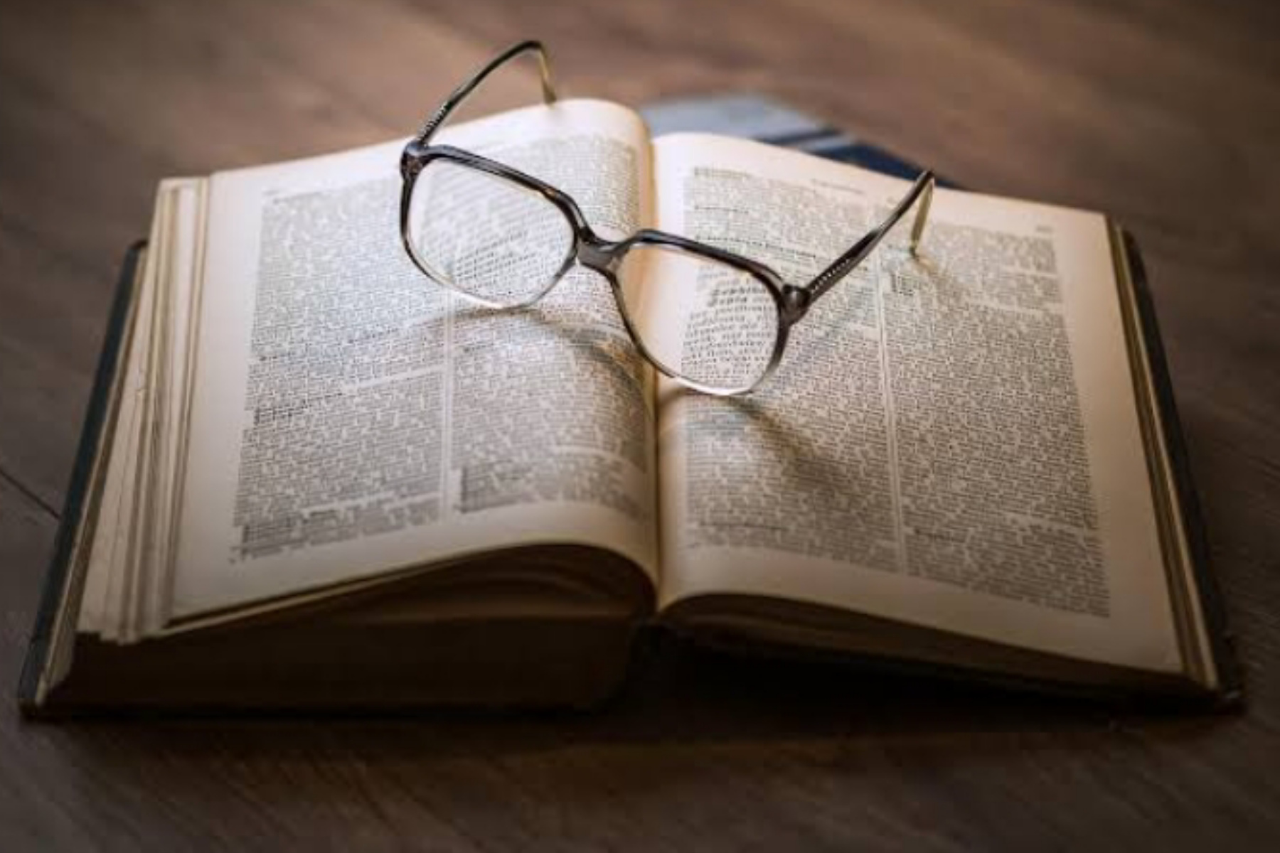 Mengapa Buku Disebut Jendela Dunia? Ini Alasan Logisnya