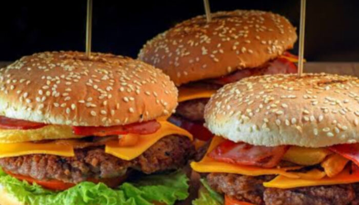 Mengapa Burger Tidak Sehat? Fakta Tersembunyi di Balik Kelezatannya