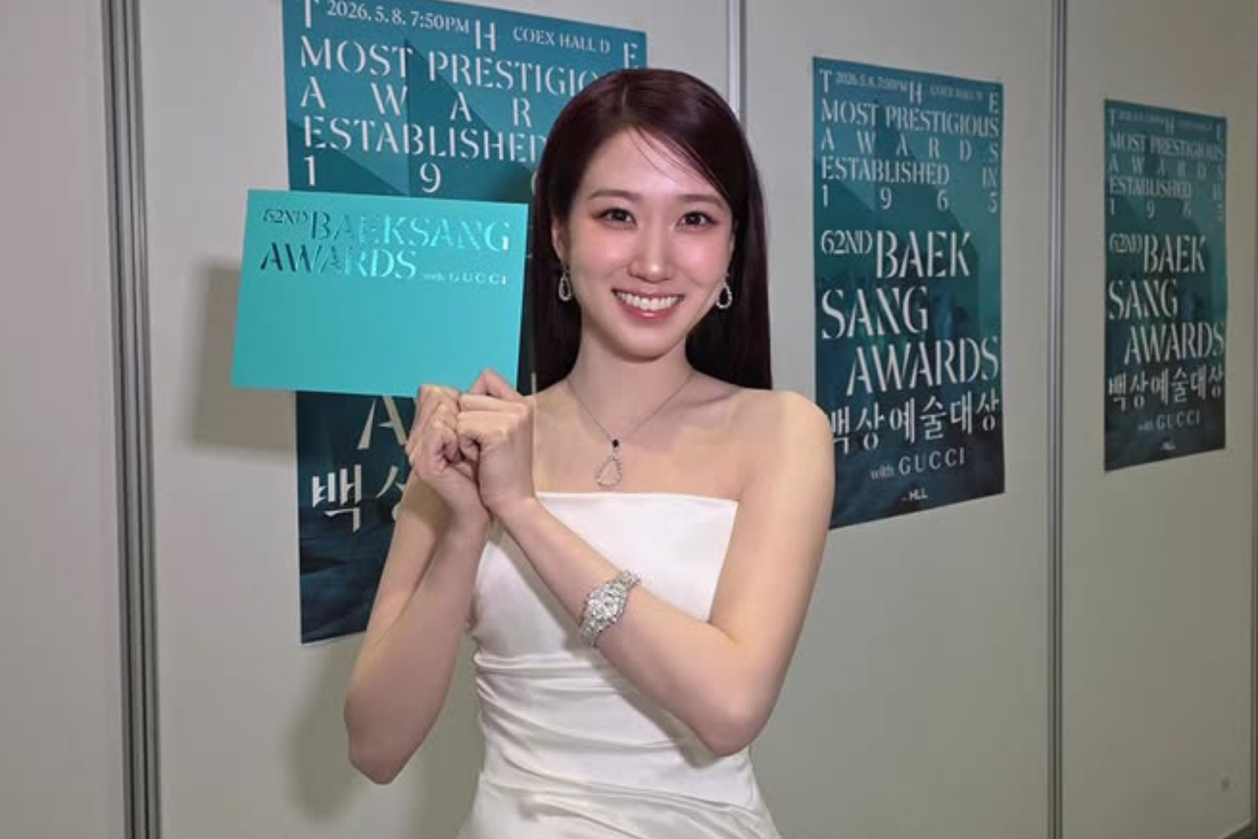 Park Eun Bin Kembali dengan Rahasia Mengerikan dalam Drama Spellbound