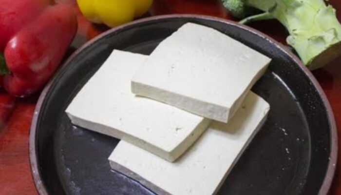 Penderita Asam Urat Makan Tahu, Amankah? Fakta di Balik Purin Nabati yang Perlu Anda Tahu