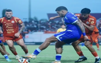 Persib Makin Kokoh, Persija Tersungkur