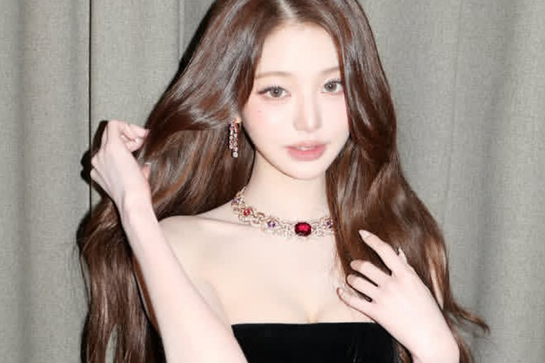 Pesona Elegan Wonyoung IVE di Acara Perhiasan Italia: Visual Menawan