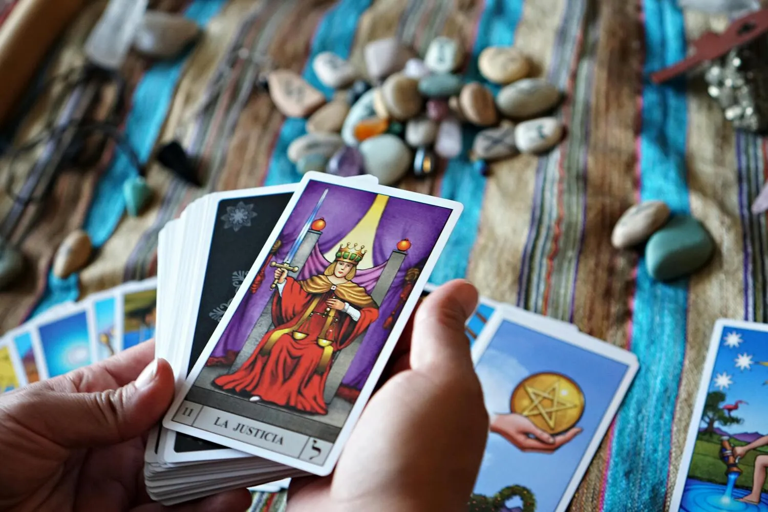 Ramalan Zodiak Hari Ini: Awal Pekan Penuh Kejutan